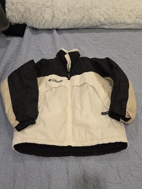 Columbia Reversable Two-Tone Ski Jacket - Black & Cream Size S!